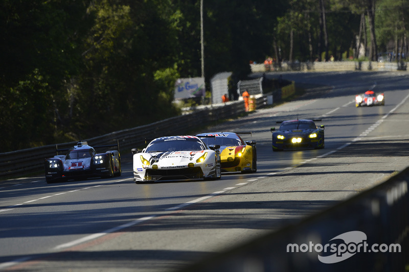 #62 Scuderia Corsa Ferrari 488 GTE: Cooper MacNeil, Bill Sweedler, Townsend Bell