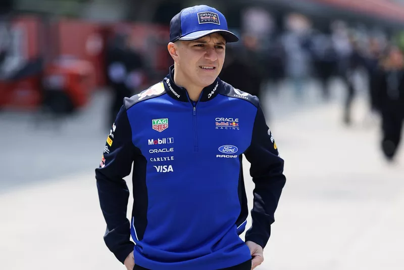 Isack Hadjar, Red Bull Racing