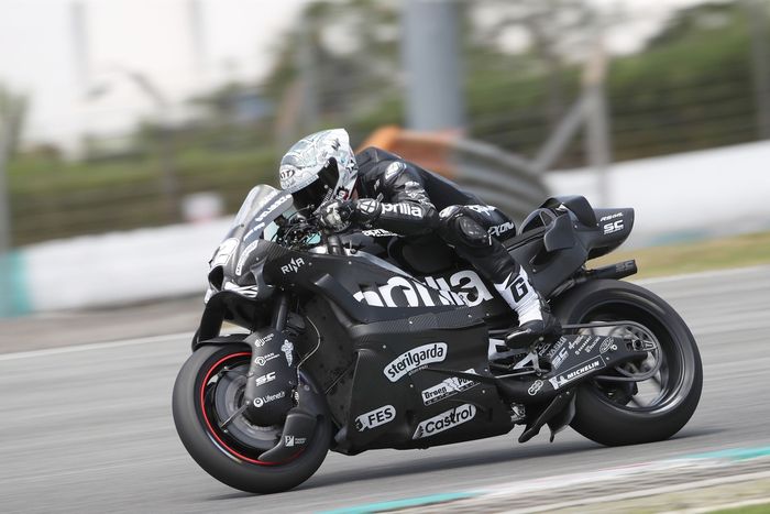 Lorenzo Savadori, Aprilia Racing