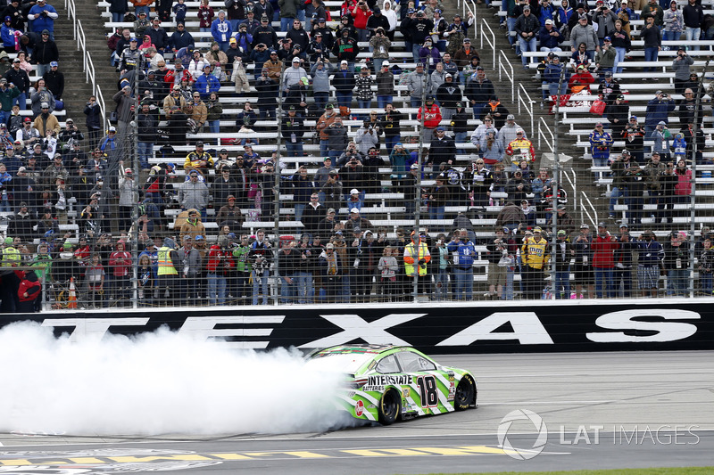 2018: Kyle Busch (Gibbs-Toyota) - 3 Siege