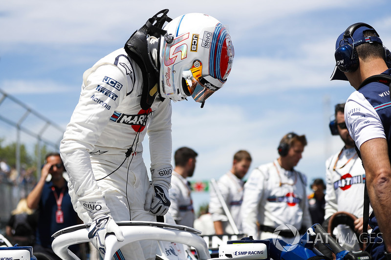 Lance Stroll, Williams Racing, on the grid