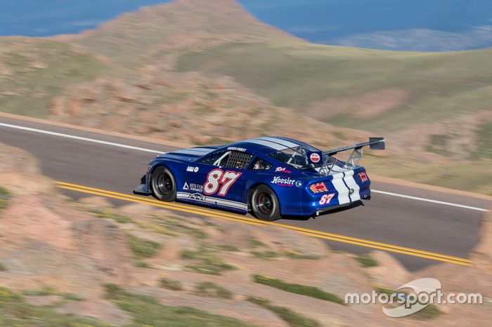 #87 Randy Pobst, Ford Mustang GT