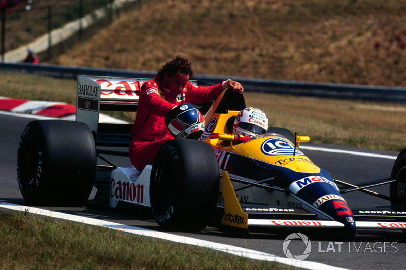 Budapest 1988: Gerhard Berger (Ferrari) menumpang Nigel Mansell (Williams)