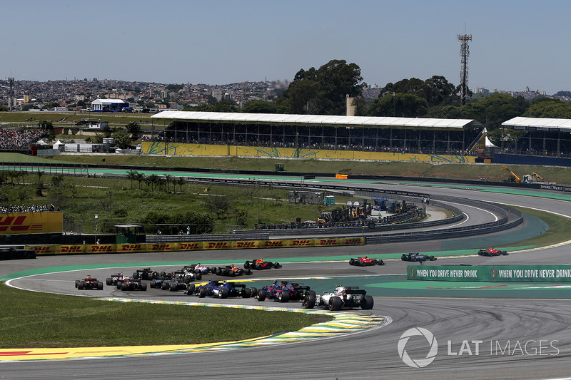 Sebastian Vettel, Ferrari SF70H startta lider