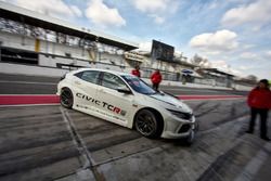 Tiago Monteiro, Honda Civic TCR