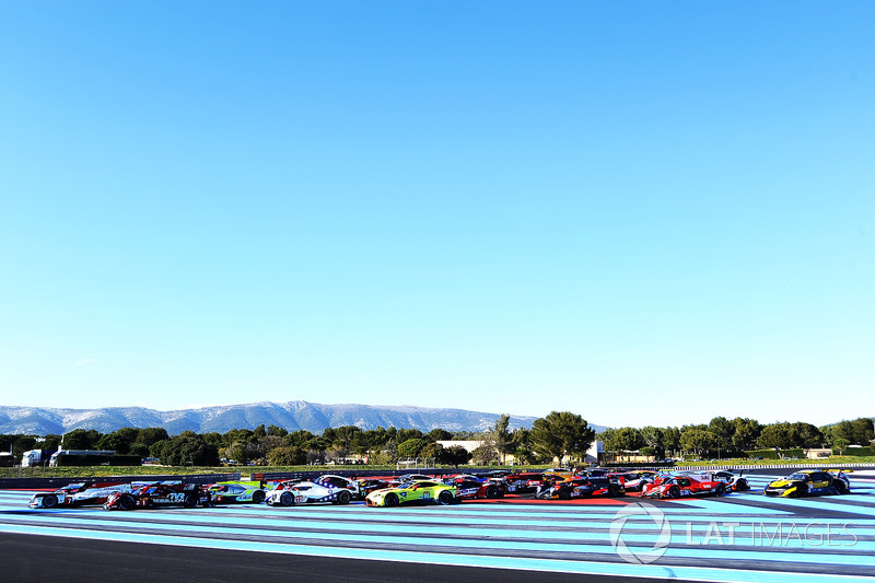 Foto de grupo de los coches del WEC 2018