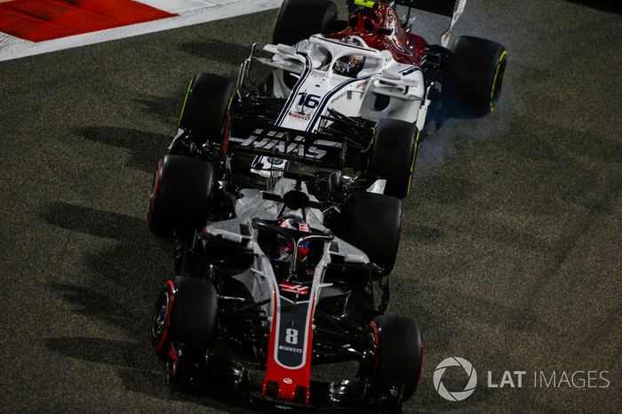 Romain Grosjean, Haas F1 Team VF-18 Ferrari, Charles Leclerc, Sauber C37 Ferrari