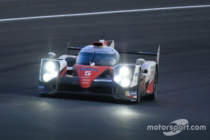 #5 Toyota Racing Toyota TS050 Hybrid: Anthony Davidson, Sébastien Buemi, Kazuki Nakajima
