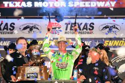 Race winner, Kyle Busch, Joe Gibbs Racing Toyota