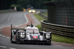 #1 Porsche Team Porsche 919 Hybrid: Тімо Бернхардd, Марк Веббер, Брендон Хартлі