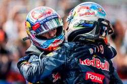 Derde plaats Max Verstappen, Red Bull Racing en tweede plaats Daniel Ricciardo, Red Bull Racing in p