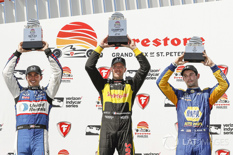 Podium: winner Sébastien Bourdais, Dale Coyne Racing with Vasser-Sullivan Honda, second place Graham Rahal, Rahal Letterman Lanigan Racing Honda, third place Alexander Rossi, Andretti Autosport Honda