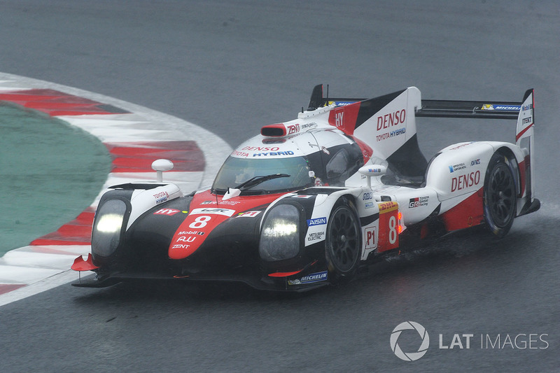 #8 Toyota Gazoo Racing Toyota TS050 Hybrid: Anthony Davidson, Sébastien Buemi, Kazuki Nakajima