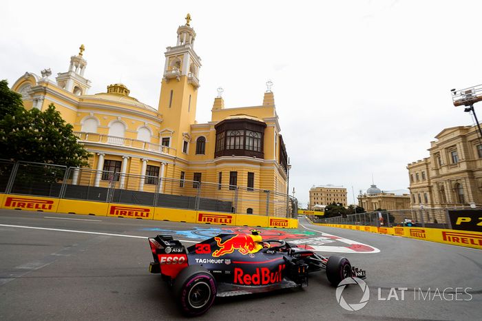Max Verstappen, Red Bull Racing RB14 Tag Heuer