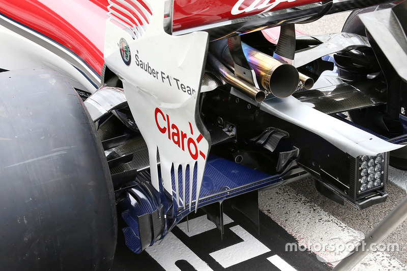 Sauber C37 rear