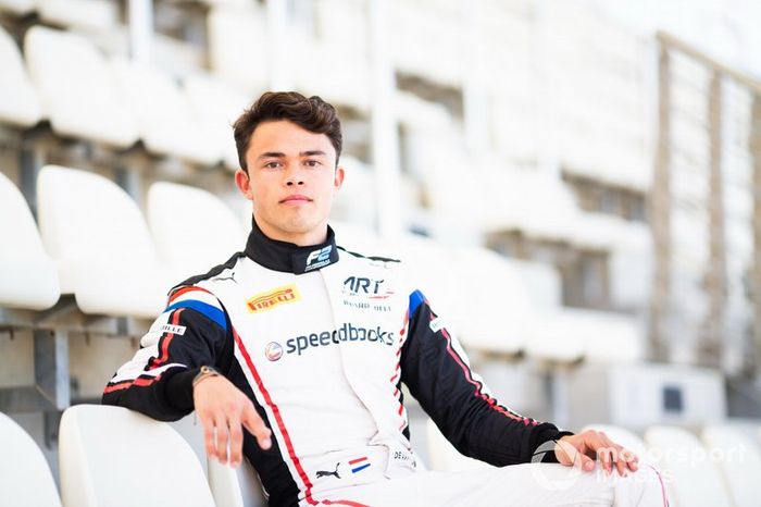 17 Nyck De Vries, FIA Fórmula 2