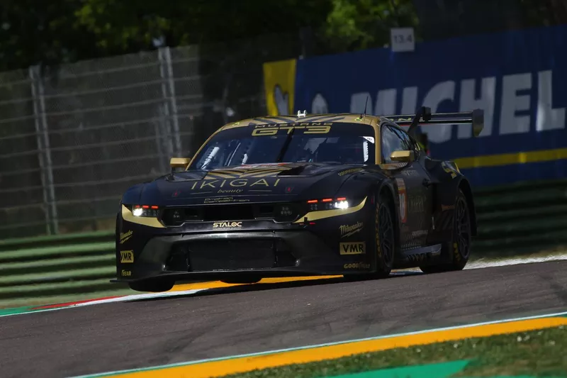 #88 Proton Competition Ford Mustang LMGT3: Giorgio Roda, Mikkel Pedersen, Dennis Olsen