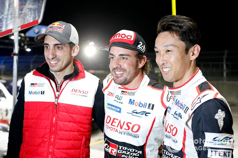 Pole position for #8 Toyota Gazoo Racing Toyota TS050: Sébastien Buemi, Kazuki Nakajima, Fernando Alonso