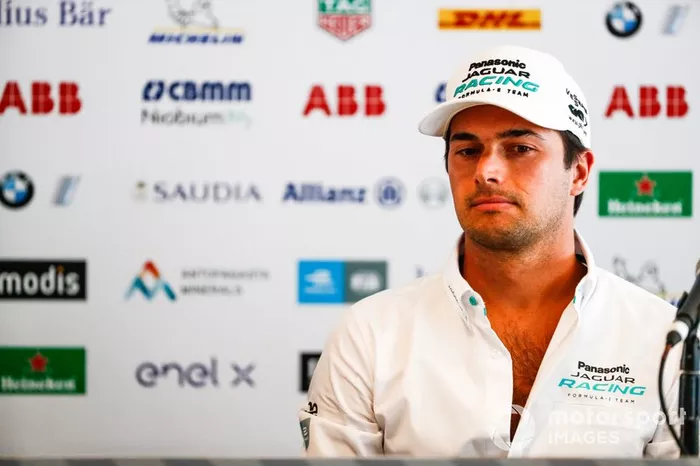 Após ficar em 14º no Marrocos, 11º  em Santiago e abandonar as três provas seguintes, Piquet e Jaguar entraram em um acordo para a separação. O brasileiro focará sua carreira em 2019 na Stock Car, enquanto que o time terá Alex Lynn como substituto.