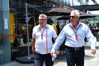 Otmar Szafnauer, Team Principal, Racing Point Force India e Lawrence Stroll, proprietario del team Racing Point Force India F1