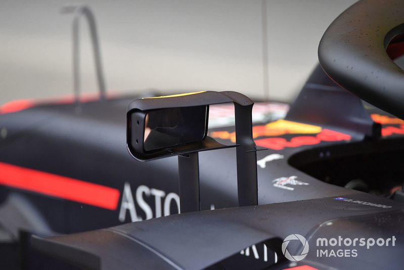 Visszapillantó a Red Bull Racing RB14-en