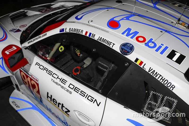 #912 Porsche Team North America Porsche 911 RSR, GTLM: Laurens Vanthoor, Earl Bamber, Mathieu Jaminet
