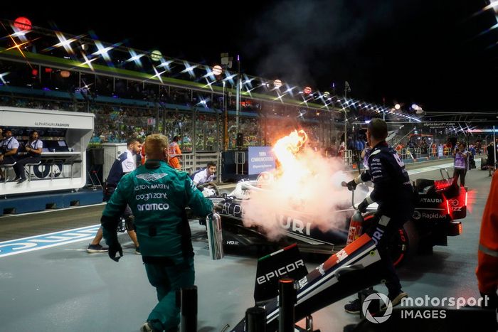 Incêndio no carro de Pierre Gasly