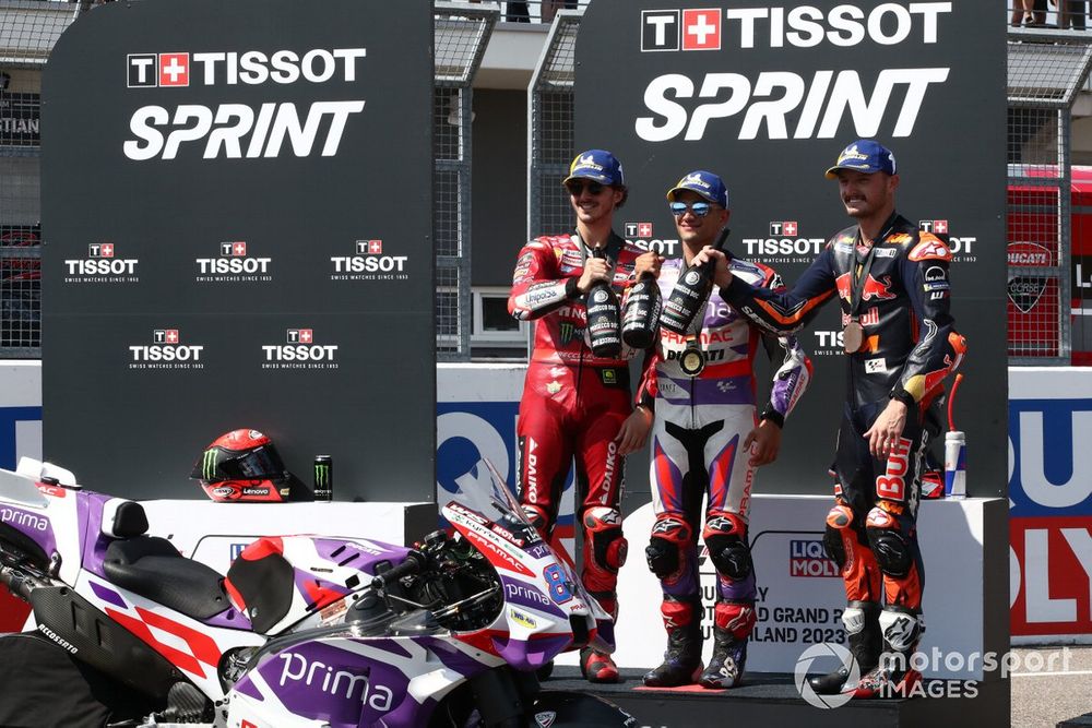 Podio carrera Sprint: ganador Jorge Martín, Pramac Racing, segundo Francesco Bagnaia, Ducati Team, tercero Jack Miller, Red Bull KTM Factory Racing