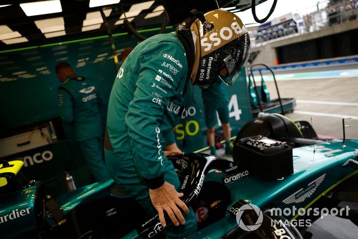 Fernando Alonso, Aston Martin F1 Team 