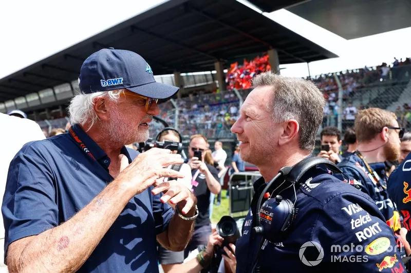 Flavio Briatore, conseiller exécutif, Alpine F1, avec Christian Horner, directeur d'équipe, Red Bull Racing