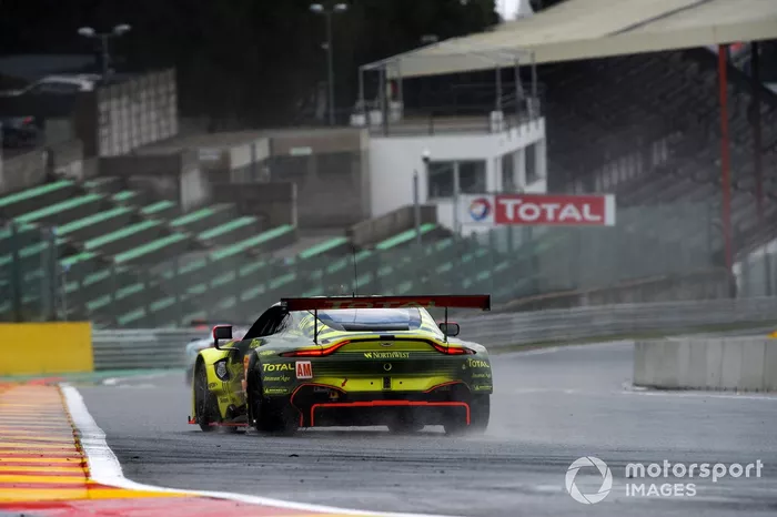 #98 Aston Martin Racing Aston Martin Vantage: Paul Dalla Lana, Augusto Farfus, Ross Gunn