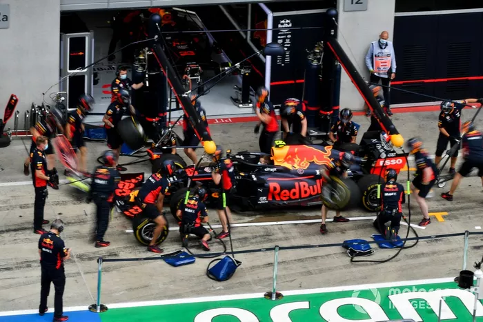 Red Bull Racing practica pitstops
