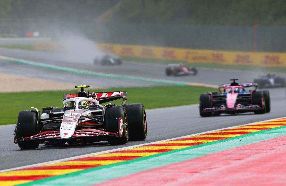 Pierre Gasly, Alpine, Oliver Bearman, Haas F1 Team