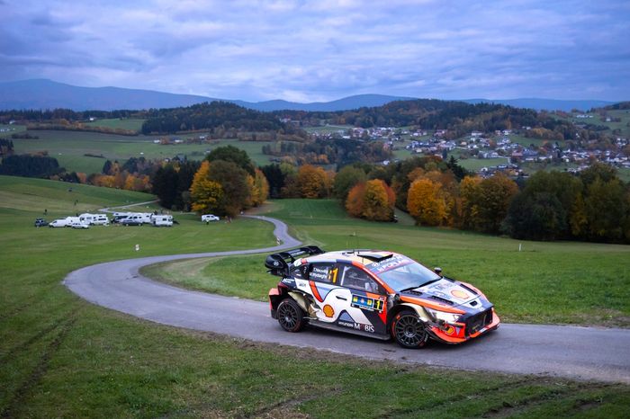 Тьерри Невиль, Мартейн Видаге, Hyundai World Rally Team Hyundai i20 N Rally1