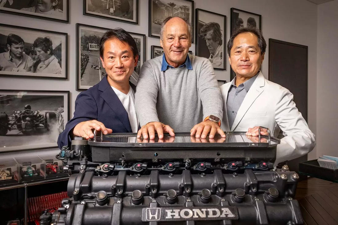 ホンダ・レーシング（HRC）、ゲルハルト・ベルガーにRA122E/Bを贈呈 F1