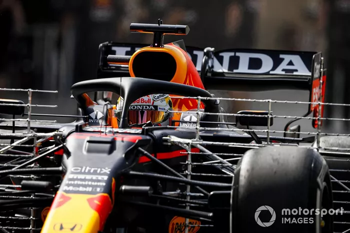 Max Verstappen, Red Bull Racing RB16B 