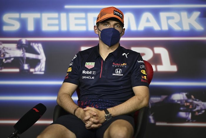 Max Verstappen, Red Bull Racing en la conferencia de prensa