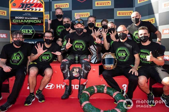 Jonathan Rea, Kawasaki Racing Team Campeón Mundial