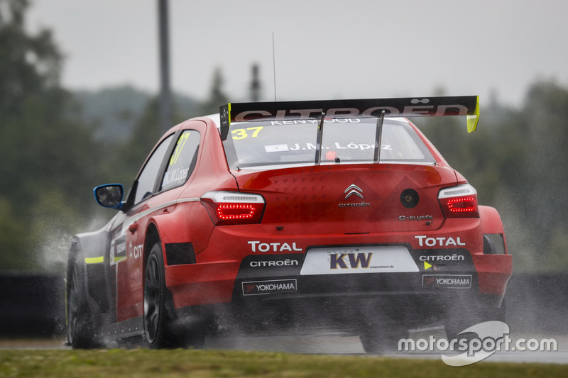 José María López, Citroën World Touring Car Team, Citroën C-Elysée WTCC