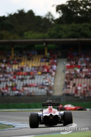 Carlos Sainz Jr., Scuderia Toro Rosso STR11