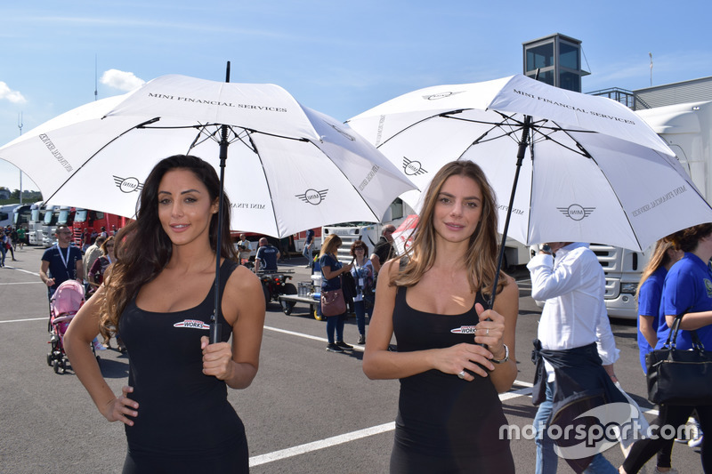 Grid girls