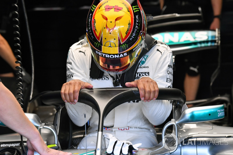 Lewis Hamilton, Mercedes-Benz F1 W08 con el Halo