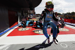Le vainqueur Arjun Maini, Jenzer Motorsport