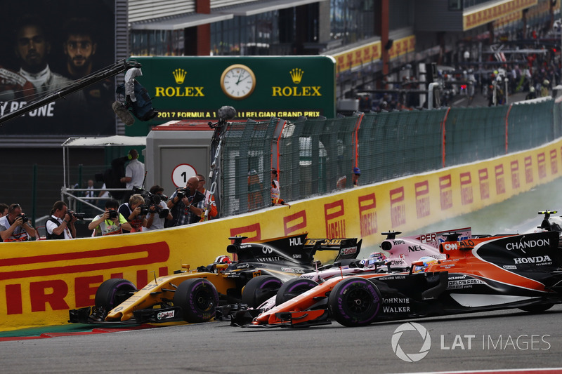 Ніко Хюлькенберг, Renault Sport F1 Team RS17, Серхіо Перес, Sahara Force India F1 VJM10, Фернандо Алонсо, McLaren MCL32