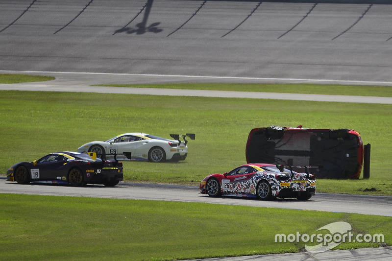 #124 Ferrari of Long Island Ferrari 488 Challenge: Jerome Jacalone, kaza