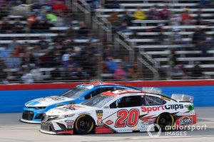 Erik Jones, Joe Gibbs Racing, Toyota Camry Sport Clips, Darrell Wallace Jr., Richard Petty Motorsports, Chevrolet Camaro Covert Auto Group