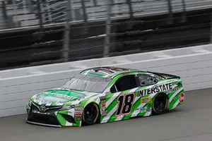 Kyle Busch, Joe Gibbs Racing, Toyota Camry Interstate Batteries