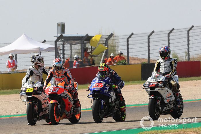 Marc Márquez, Repsol Honda Team, Maverick Viñales, Yamaha Factory Racing, practican una arrancada