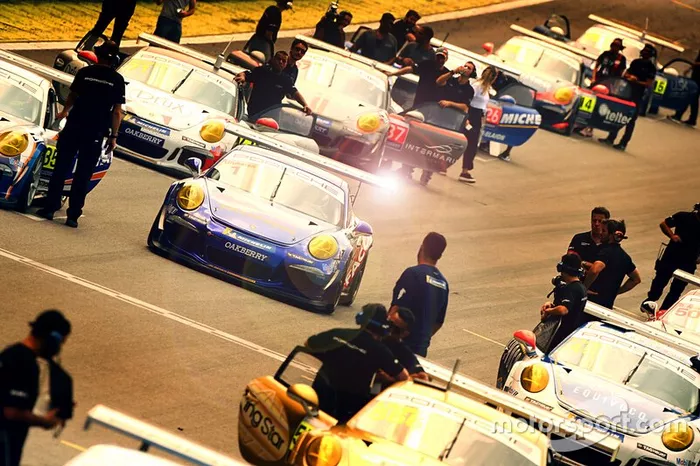 A Porsche Cup realizou apenas sua primeira etapa em Interlagos e aguarda novas diretrizes para retomar o campeonato.
