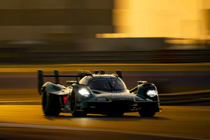 #007 Aston Martin Thor Team Aston Martin Valkyrie : Harry Tincknell, Tom Gamble, Ross Gunn